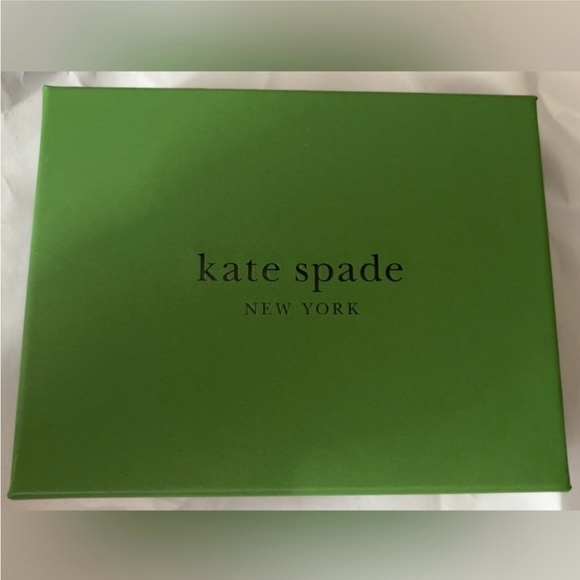 Kate Spade Card Holder NWT - Picture 10 of 10